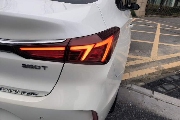 Used Changan Eado 2021 PLUS Blue Whale NE 1.4T GDI DCT Prestige Model
