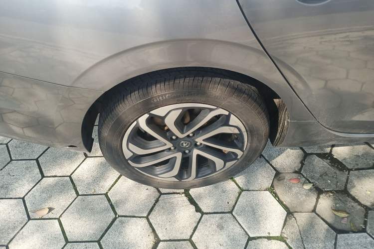 Used CHANGAN Eado New Energy 2019 EV460 Shared Version Right Rear Wheel Hub