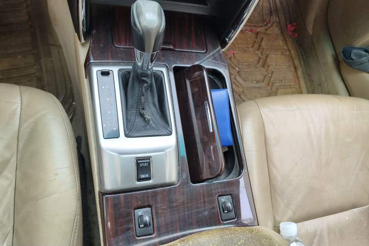 Used Toyota Reiz 2010 2.5V Fengdu Elite Edition Gear Lever