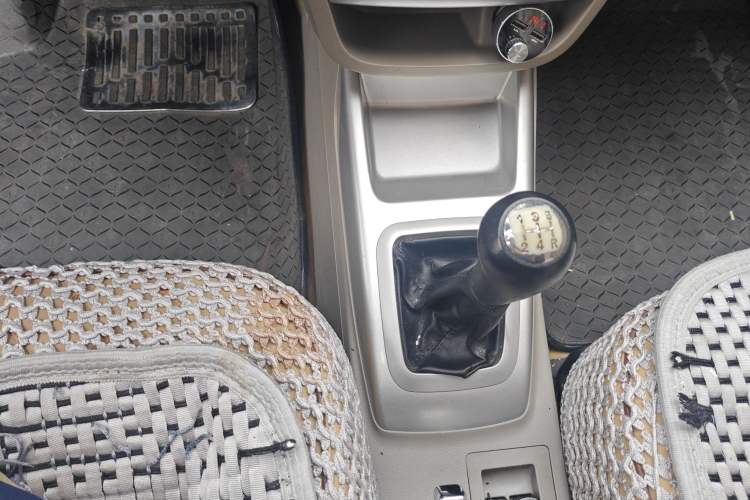 Used Changan Alsvin V3 2012 1.3L Manual Comfort Version China IV Standard