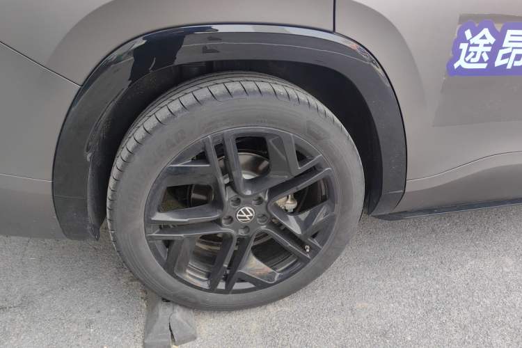 Used Volkswagen Teramont 2025 Tiguan Pro 450TSI 4Motion Crosswind Edition
