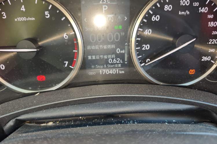 Used Lexus NX 2015 200 Front-Wheel Drive X-Trail SE Edition Odometer Close Up