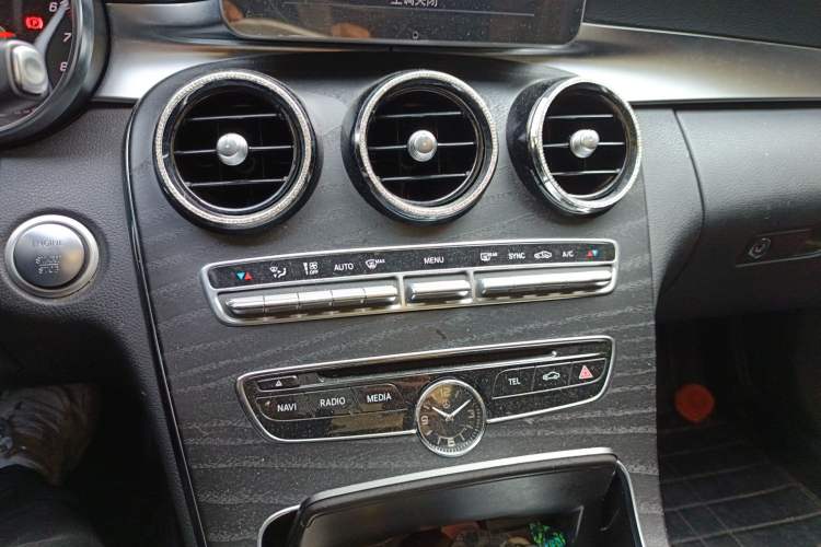 Used Mercedes-Benz C-Class 2018 C 200 L Sport Edition Audio And AC Panel