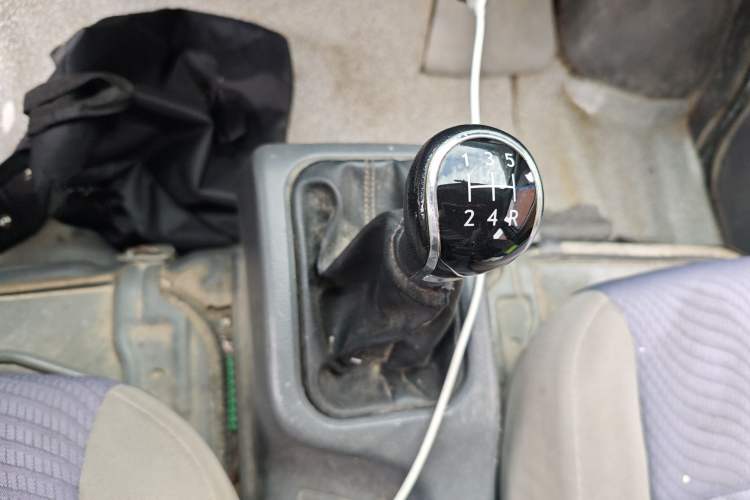Used Wuling Zhiguang 2015 1.2L S Practical Model LSI Gear Lever