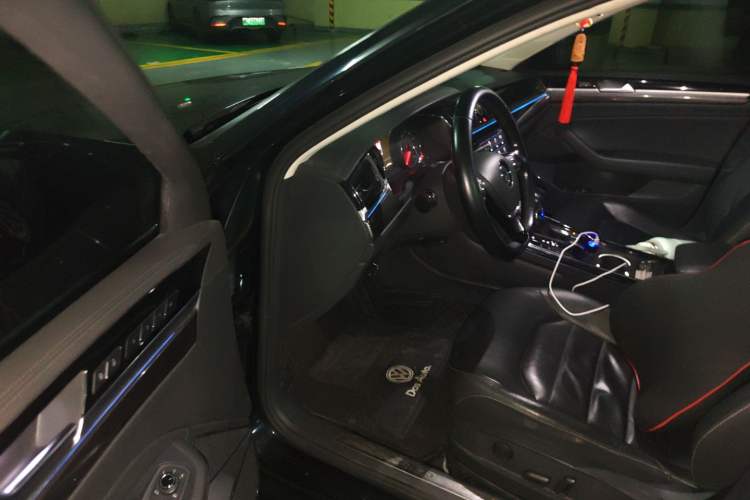 Used Volkswagen Phideon 2018 Revised Version 380TSI Two-Wheel Drive Business Edition
