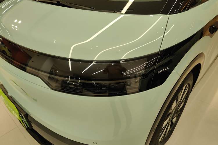 Used Zeekr MIX 2025 Intelligent Driving Version
