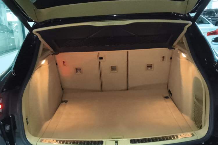 Used Porsche Macan 2016 Macan 2.0T
