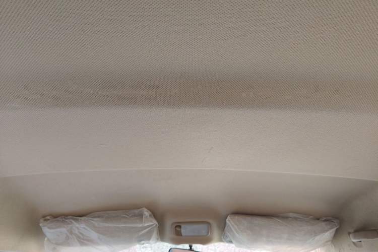 Used Wuling Rongguang S 2023 1.5L Base Version 5/7 Seats Headliner