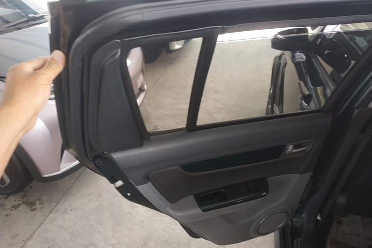 Used Suzuki Swift 2016 1.5L Automatic Fashionable Coolplay Edition