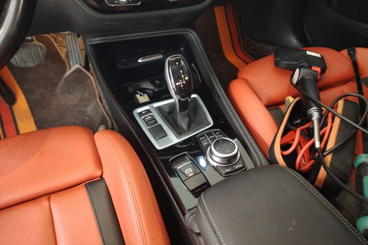 Used BMW 1 Series 2022 125i M Sport Night Edition Gear Lever