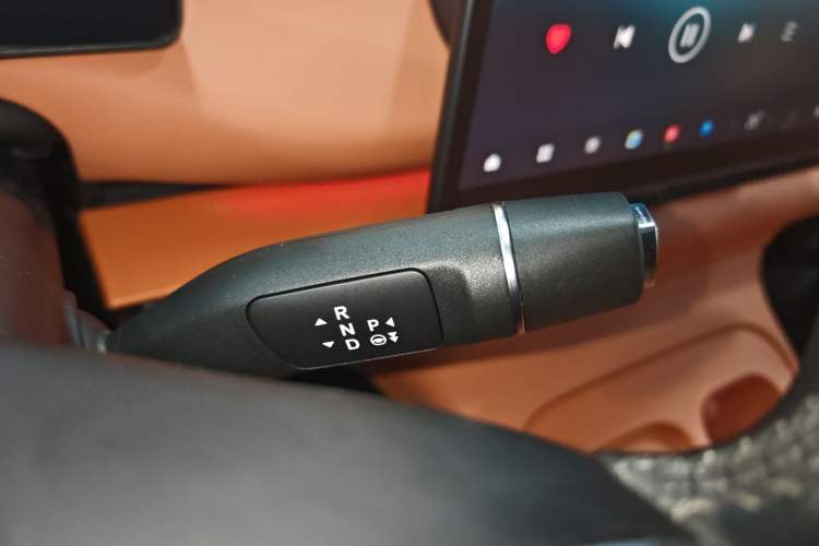 Used Leapmotor C16 2024 Pure Electric 520 Deluxe Edition Gear Lever