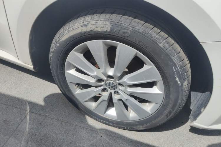 Used Volkswagen Lavida 2013 Restyled Classic 1.6L Automatic Comfort Edition