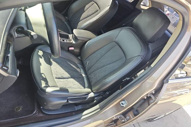 Used Buick Verano 2018 Sedan 20T Dual-Clutch Leading Model