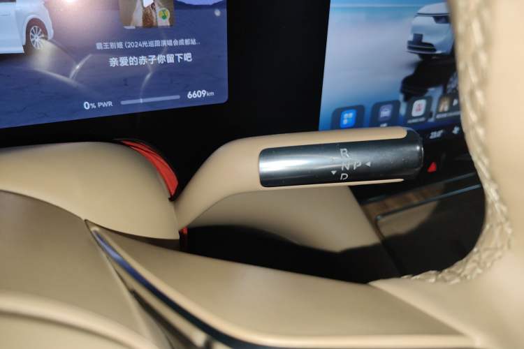 Used Hima AITO M8 2025 Extended-Range Ultra Version 53.4 kWh 6-Seater Edition