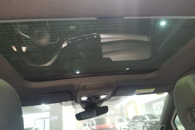 Used Volkswagen Golf 2025 300TSI R-Line