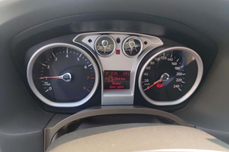 Used Ford Focus 2013 Sedan Classic 1.8L Automatic Base Model Instrument Cluster