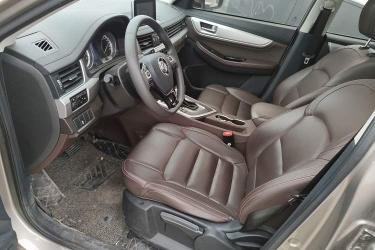 Used FORTHING Joyear X5 2017 Jingxiang Series 1.5T CVT Luxury Model Left Front Seat