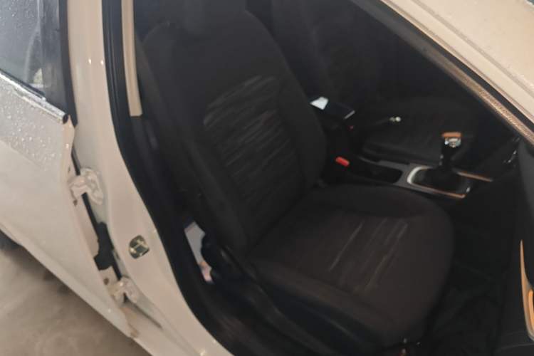 Used Chevrolet Monza 2019 320T Manual Xinxin Edition China VI Right Front Seat