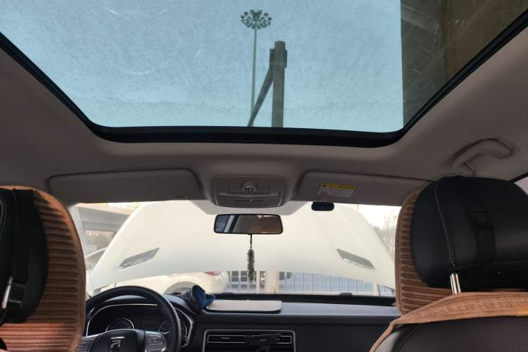 Used Roewe RX8 2019 30T Two-Wheel Drive Supreme Flagship Edition
