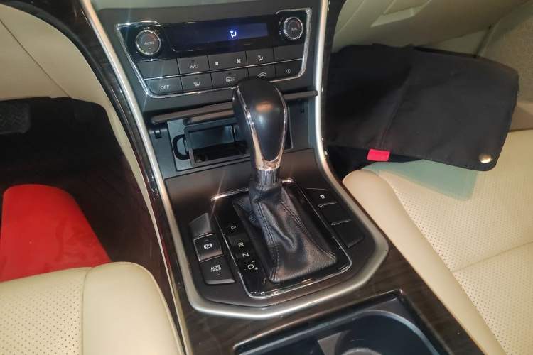 Used Changan Raeton 2017 1.5T Automatic Smart Enjoyment Deluxe Model
