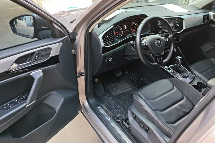 Used Volkswagen Tayron 2019 330TSI Two-Wheel Drive Luxury Model China VI Standard