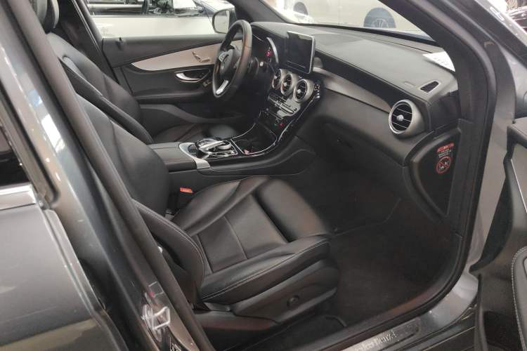 Used Mercedes-Benz GLC 2017 GLC 200 4MATIC
