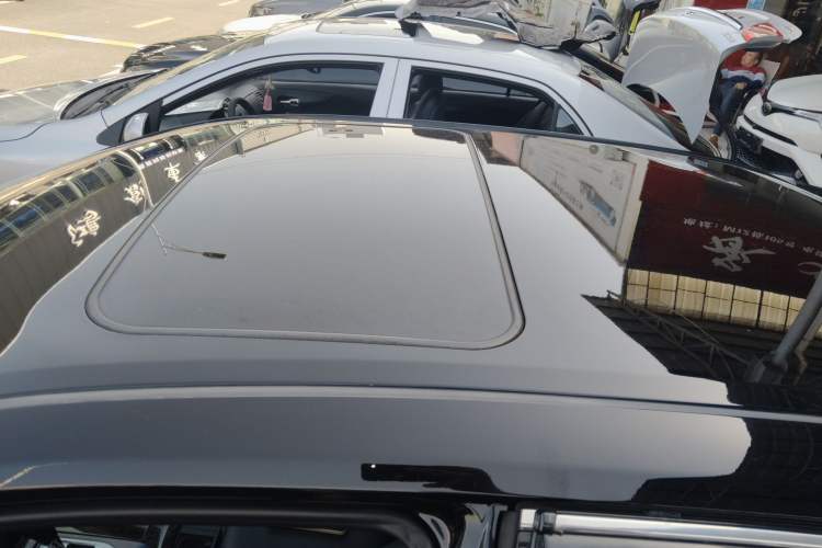 Used Toyota Camry 2015 2.0G Premier Edition Roof