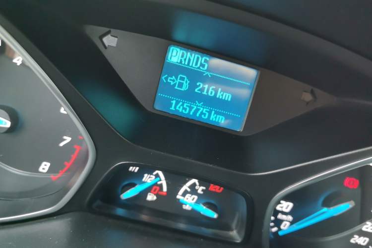 Used Ford Kuga 2013 1.6L GTDi Two-Wheel-Drive Comfort Model Odometer Close Up