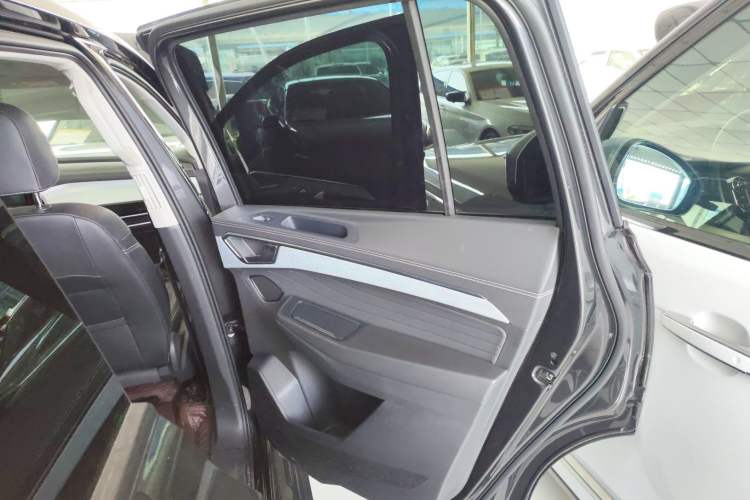 Used Volkswagen Talagon 2023 Facelift 380TSI All-Wheel Drive Luxury Jiajing Pro Version with 7 Seats