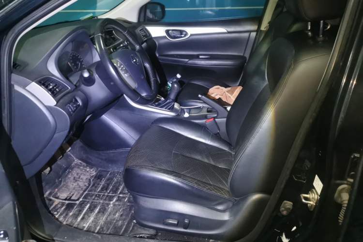 Used Nissan Sylphy 2012 1.6 XL Manual Luxury Edition Left Front Seat