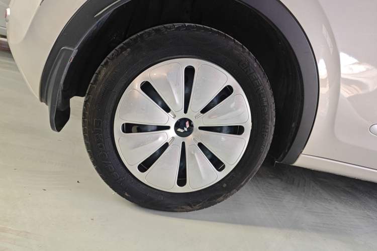 Used Wuling Bingo 2023 333 km Fast-Share Version Right Rear Wheel Hub