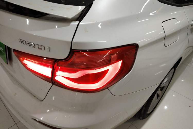 Used BMW 3 Series GT 2019 320i Sport Edition Right Rear Taillight