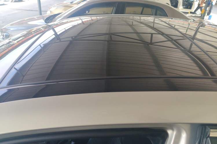 Used Hyundai Mistra 2014 1.8L Automatic Smart GLS Roof