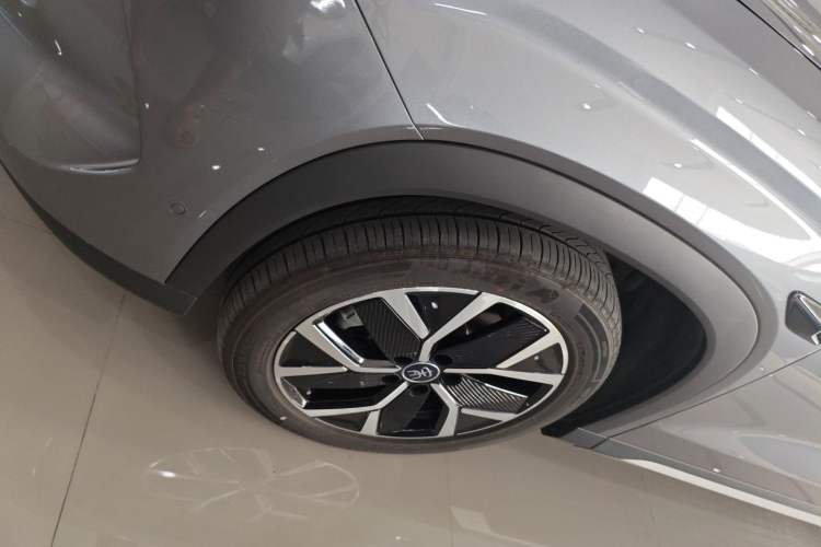 Used BYD Song L DM-i 2025 Intelligent Driving Version 160 km Excellence Edition
