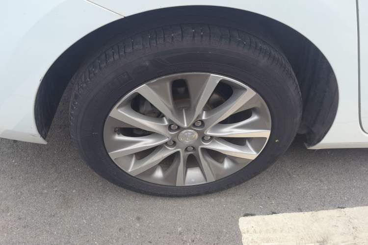 Used Buick GL6 2019 18T 6-Seater Connected Luxury Version China VI Standard
