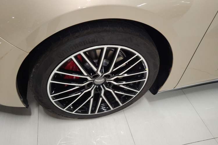 Used Yuanhang Y6 2023 720 km Range Rear-Drive Luxury Version