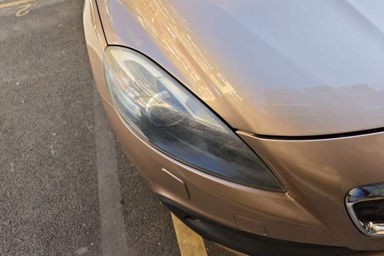 Used Volvo V40 2014 Cross Country T5 AWD Smart Luxury Edition Right Front Headlight