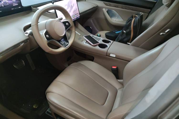 Used Hima Luxeed R7 2025 Range-Extended Version 251 km Max
