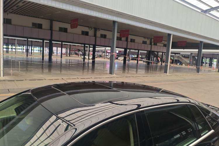 Used Volkswagen Phaeton 2014 3.0L Business Model Roof