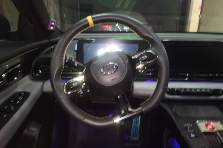 Used GAC Trumpchi EMPOW 2021 270T DCT J16 Version