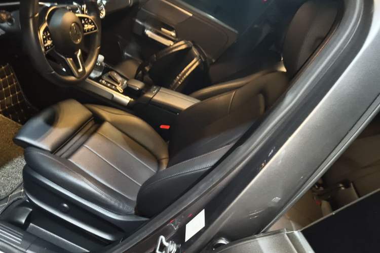 Used Mercedes-Benz GLB 2021 GLB 200 Dynamic Edition Left Front Seat