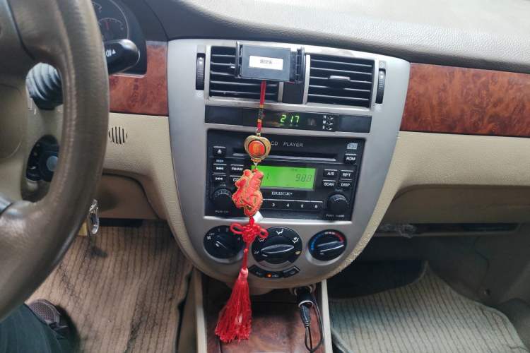 Used Buick Excelle 2005 Touring Version 1.8L Automatic Comfort Edition