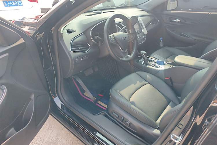 Used Chevrolet Malibu XL 2023 1.5T Sharp Edition Driver Seat