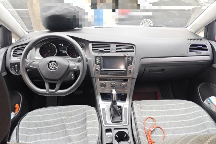 Used Volkswagen Golf 2016 1.6L Automatic Fashion Model