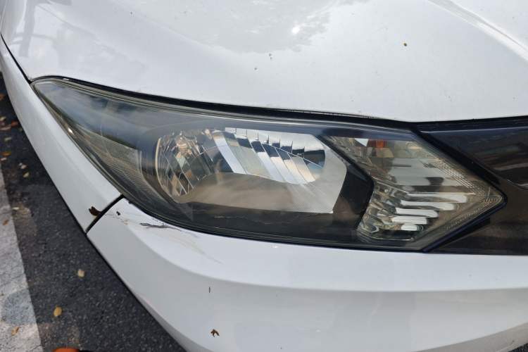 Used Honda Vezel 2015 1.5L CVT two-wheel drive Comfort trim Right Front Headlight