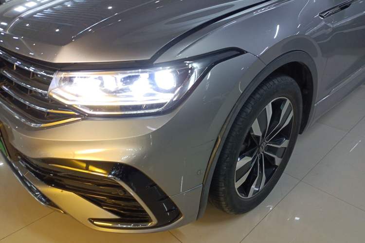 Used Volkswagen Tiguan L 2022 330TSI Automatic Two-Wheel Drive R-Line Enhanced Edition
