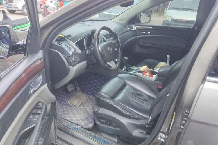 Used Cadillac SRX 2011 3.0L Flagship Edition
