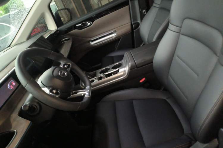 Used GAC Trumpchi E8 2024 Honor Series 2.0L Honor Edition Left Front Seat