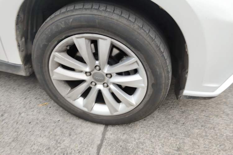 Used Haval H2 2014 1.5T Manual Two-Wheel Drive Elite Edition Right Front Wheel Hub