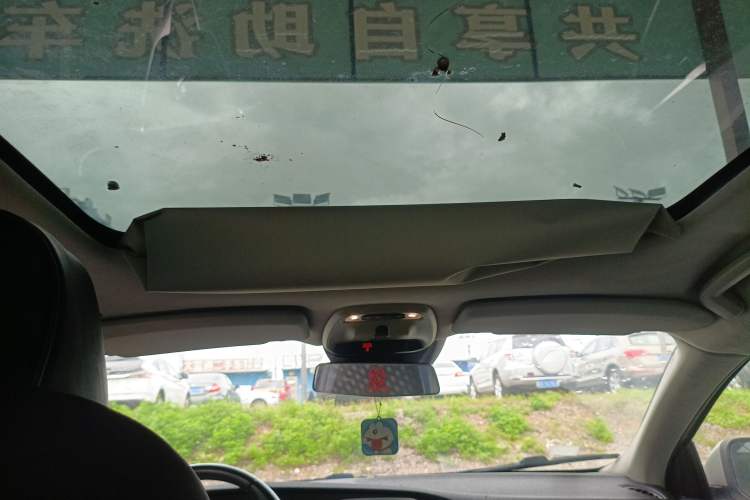 Used Volvo V40 2014 2.0T Zhiyi Version
